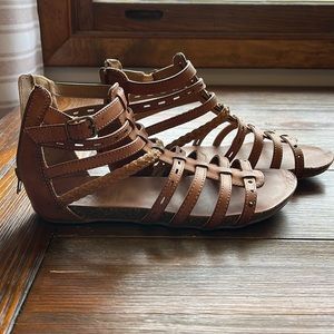 Jellypop brown gladiator sandals